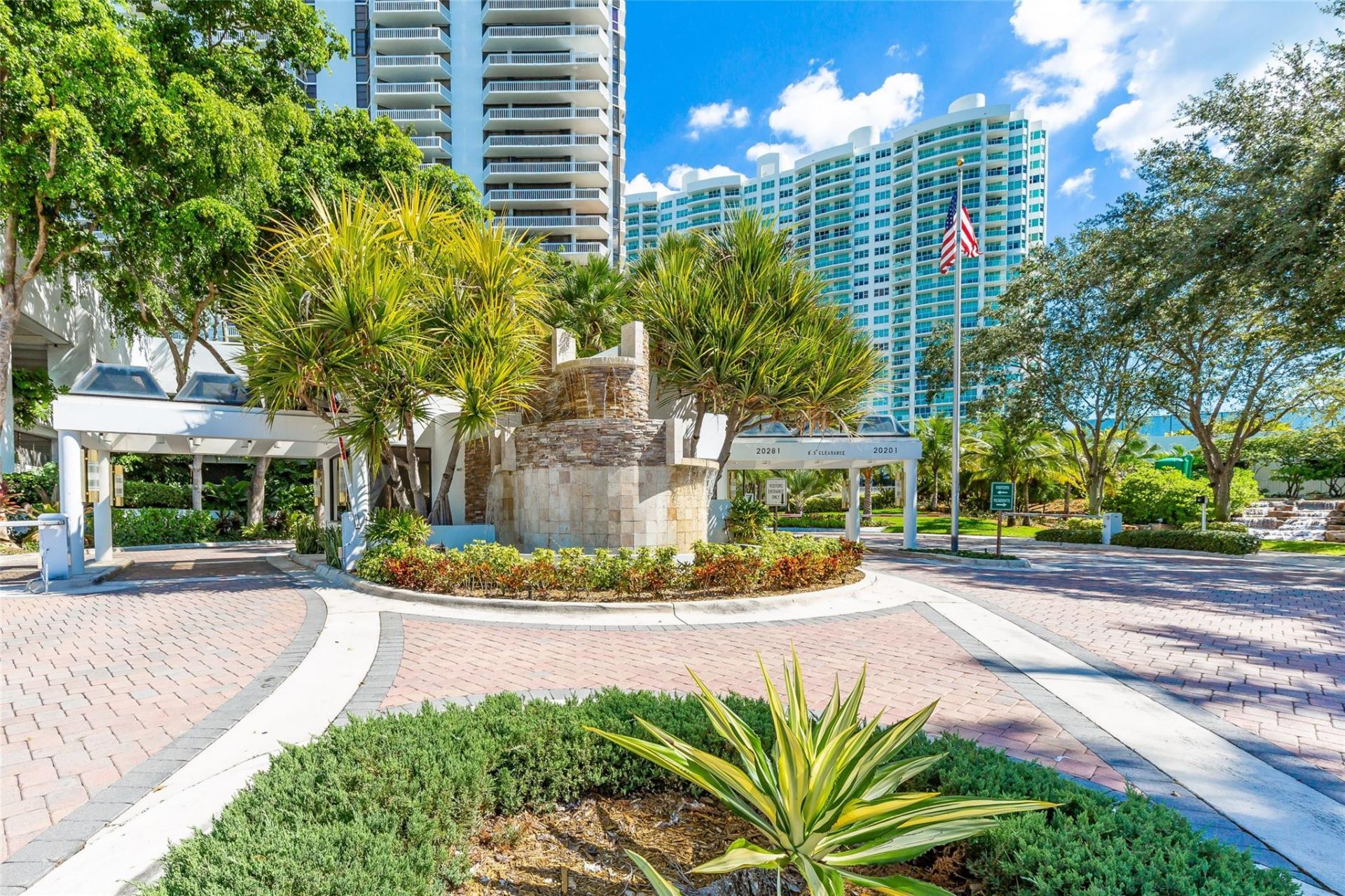 20201 E Country Club Drive, Unit 706, Aventura, FL 33180 Photo
