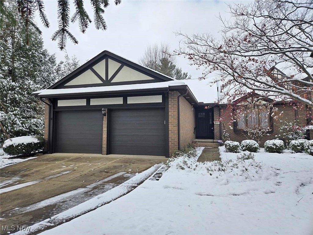 117 Brookview Drive Sw, North Canton, OH 44709 Main Photo