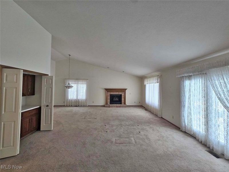 117 Brookview Drive SW, North Canton, OH 44709 Photo 6