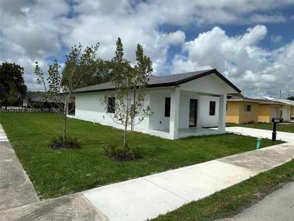 580 SW 10th Ave, Homestead, FL 33030