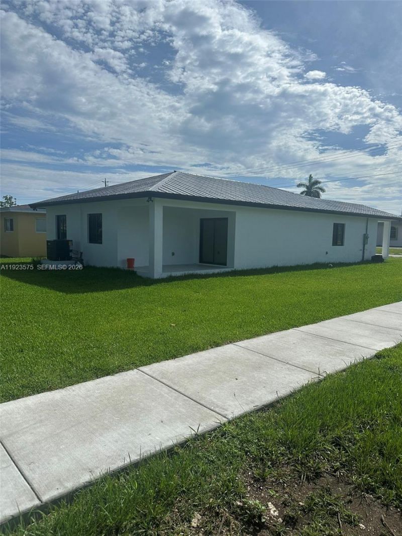 580 SW 10th Ave, Homestead, FL 33030 Photo