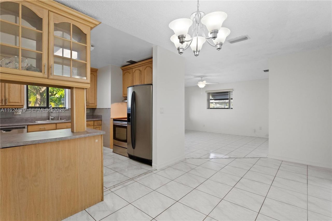 1410 NW 42nd St, Fort Lauderdale, FL 33309 Photo