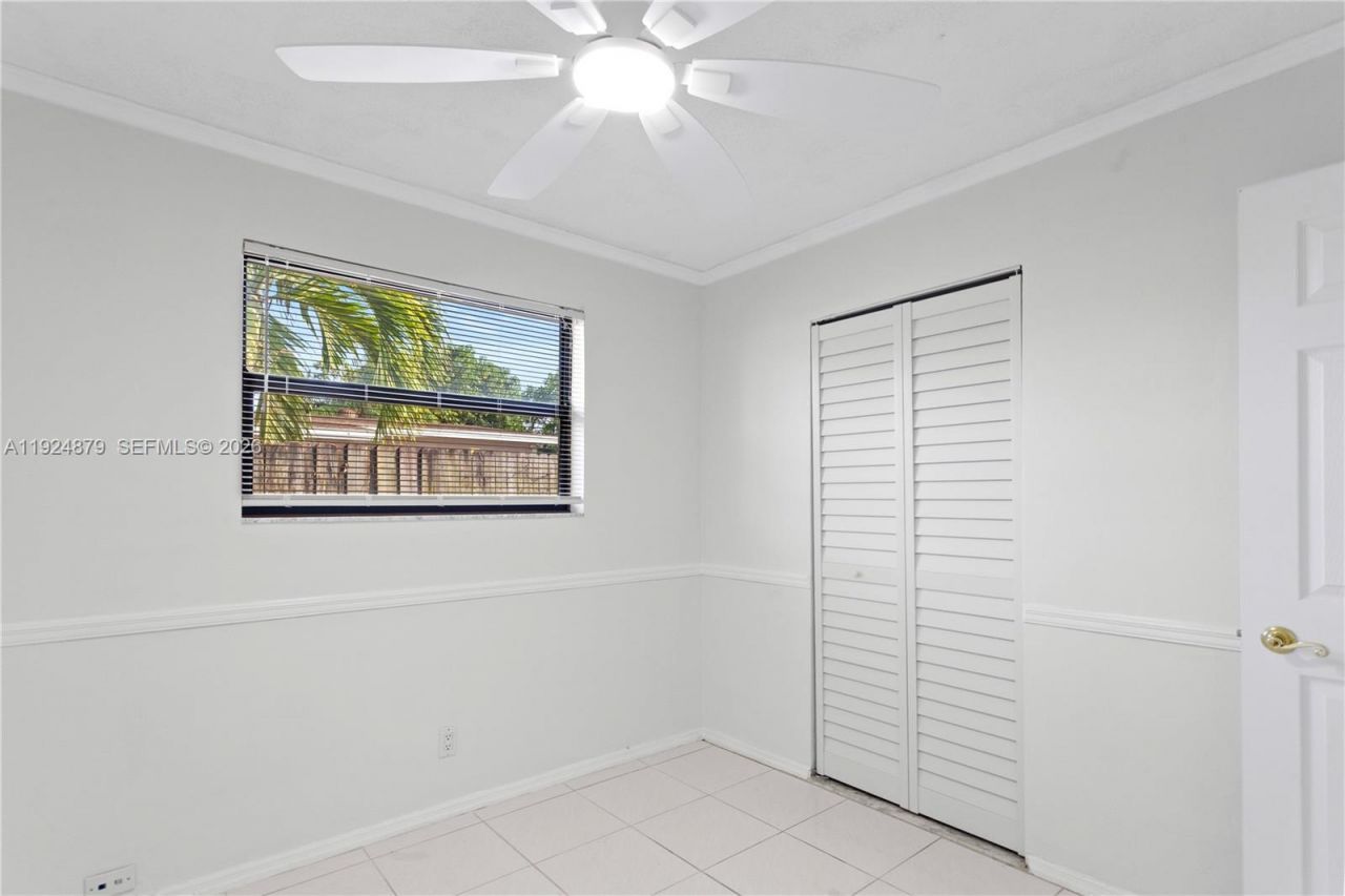 1410 NW 42nd St, Fort Lauderdale, FL 33309 Photo