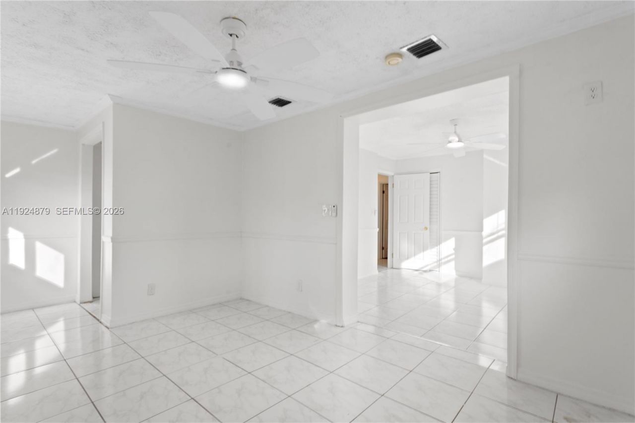 1410 NW 42nd St, Fort Lauderdale, FL 33309 Photo