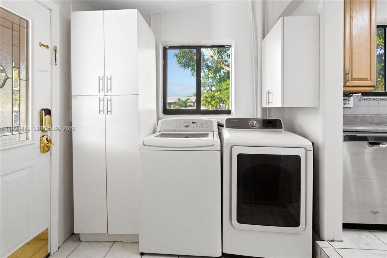 1410 NW 42nd St, Fort Lauderdale, FL 33309 Photo