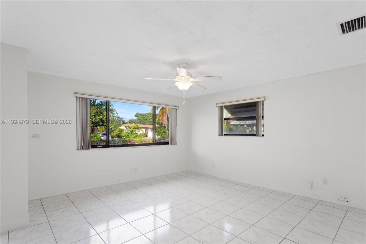 1410 NW 42nd St, Fort Lauderdale, FL 33309 Photo