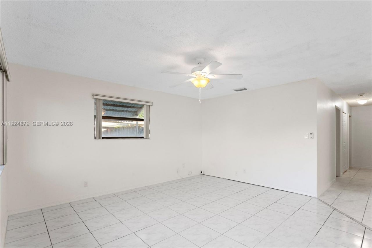 1410 NW 42nd St, Fort Lauderdale, FL 33309 Photo
