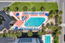 5523 N Ocean Blvd. photo 4