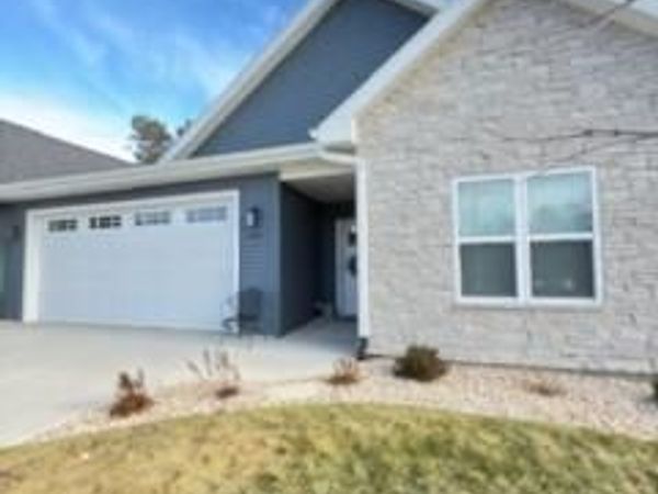 N852 Golf Road, Unit 5, Prairie Du Sac, WI 53578