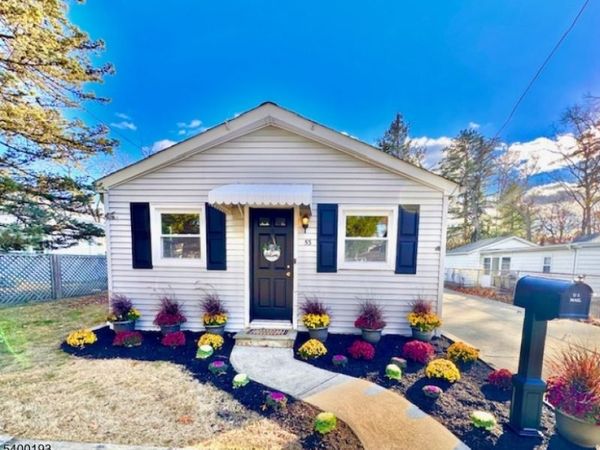 53 Newark Ave, Spotswood, NJ 08884