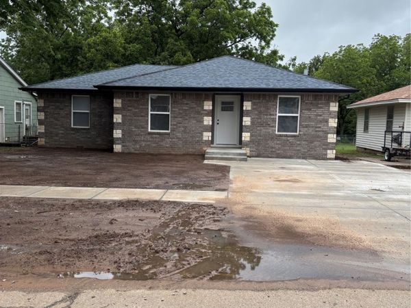 413 E 8th Street, Cushing, OK 74023