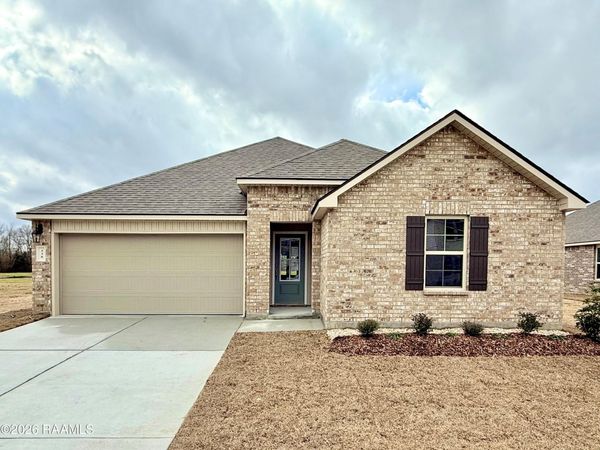 338 White Pine Drive , Lafayette, LA 70501