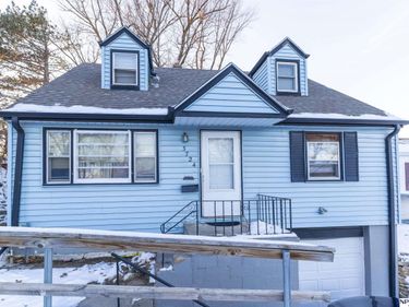 3724 N 41st Street, Omaha, NE 68111