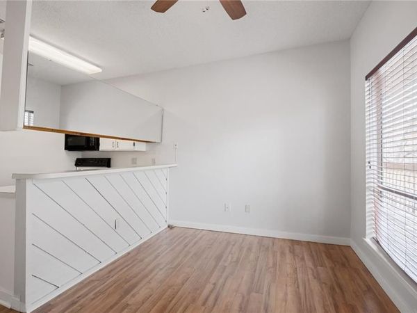 2210 Pearl ST, Unit 205, Austin, TX 78705