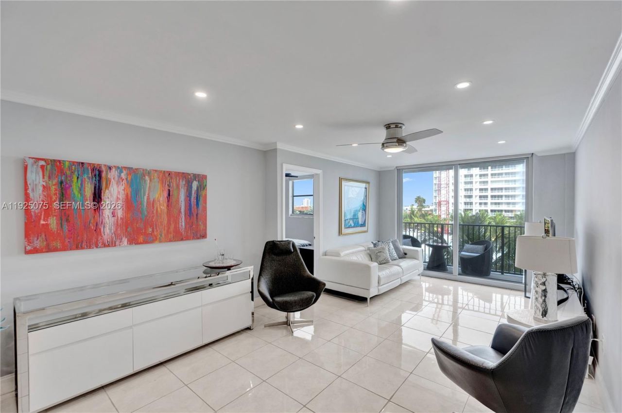 9273 Collins Ave, Unit 407, Surfside, FL 33154 Photo