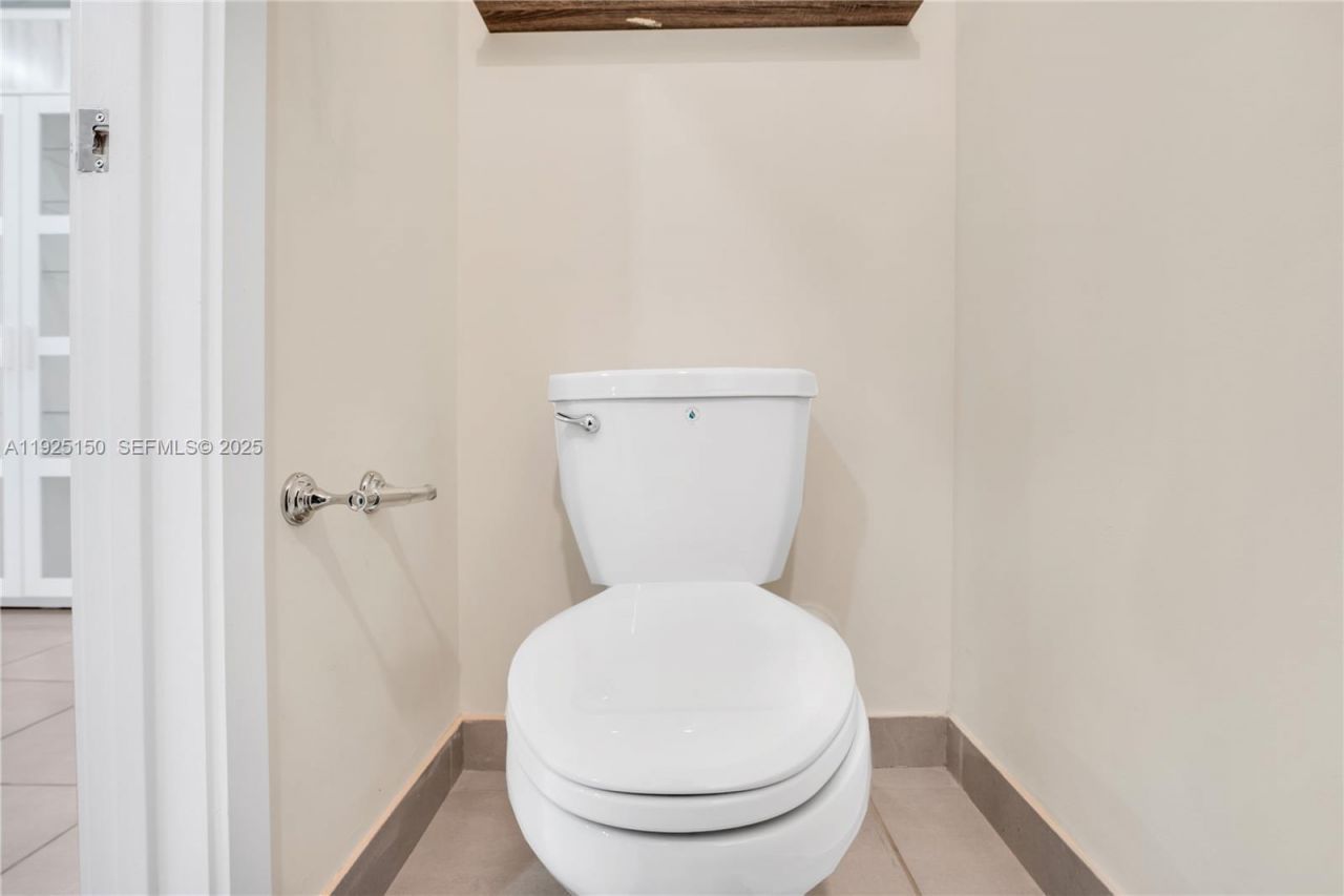 8151 NW 104th Ave, Unit 7, Doral, FL 33178 Photo