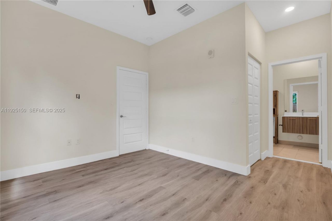 8151 NW 104th Ave, Unit 7, Doral, FL 33178 Photo