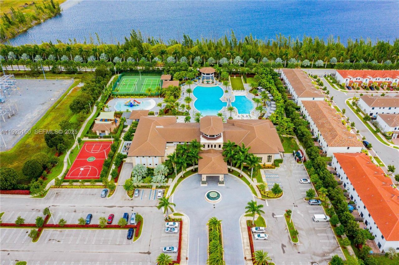 8151 NW 104th Ave, Unit 7, Doral, FL 33178 Photo