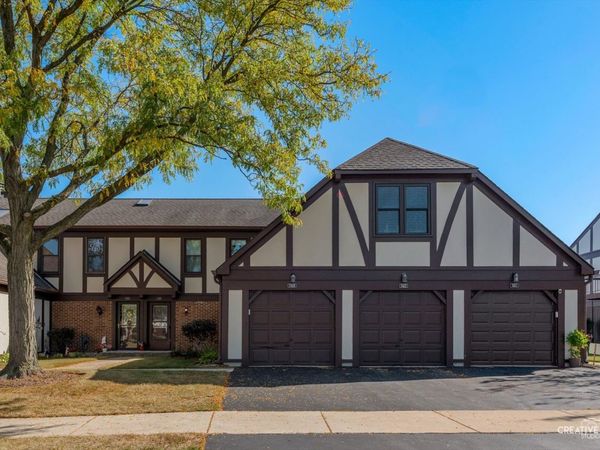 7419 Canterbury Place, Downers Grove, IL 60516