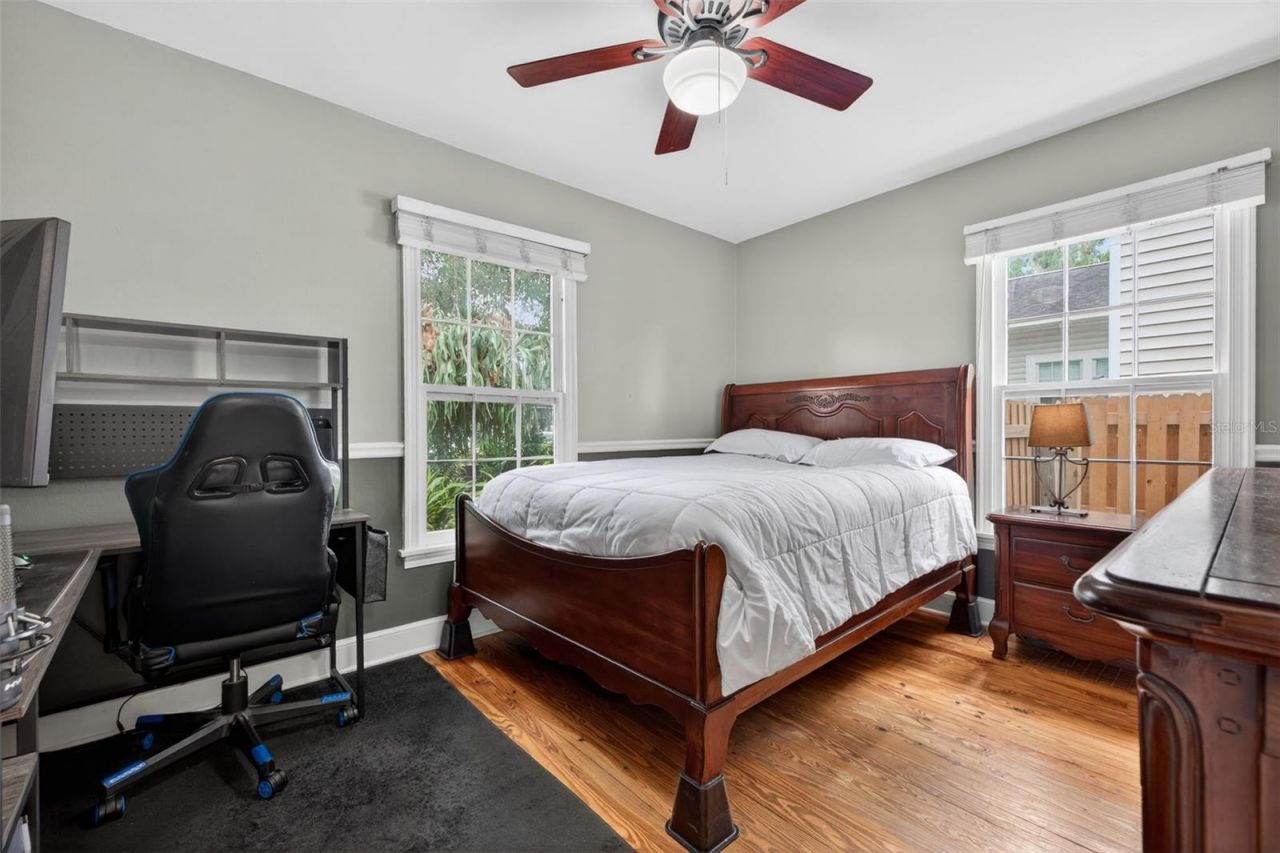 737 28th Avenue N, Saint Petersburg, FL 33704 Photo