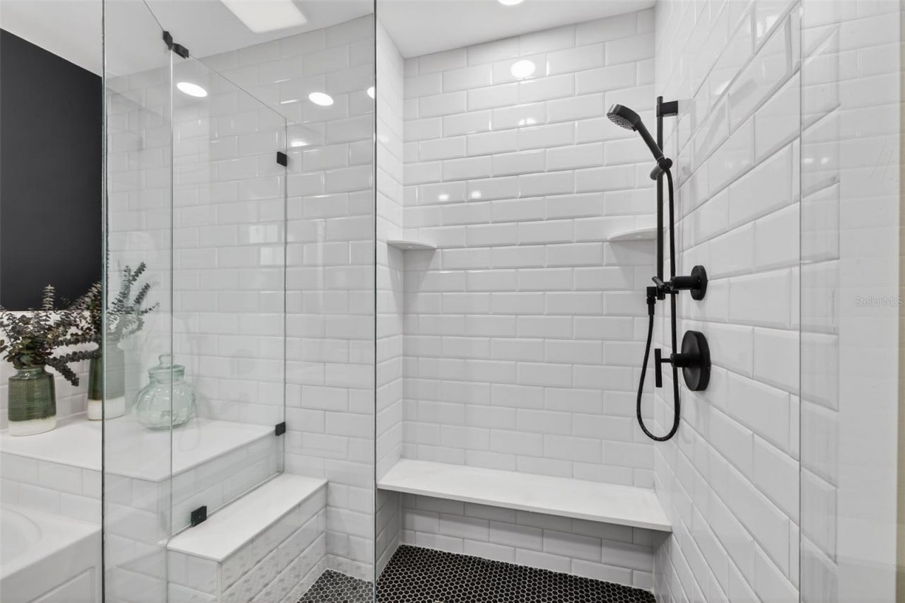 737 28th Avenue N, Saint Petersburg, FL 33704 Photo