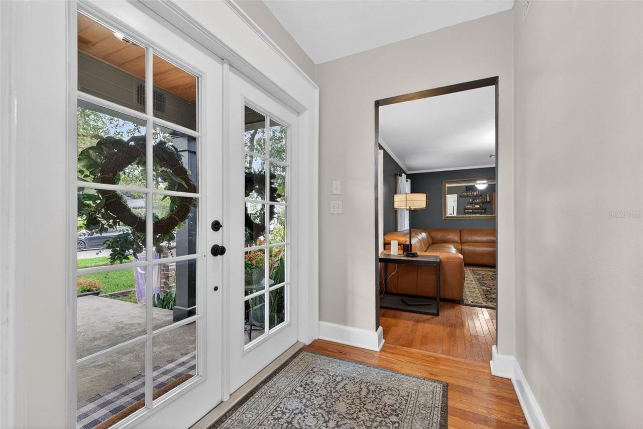 737 28th Avenue N, Saint Petersburg, FL 33704 Photo