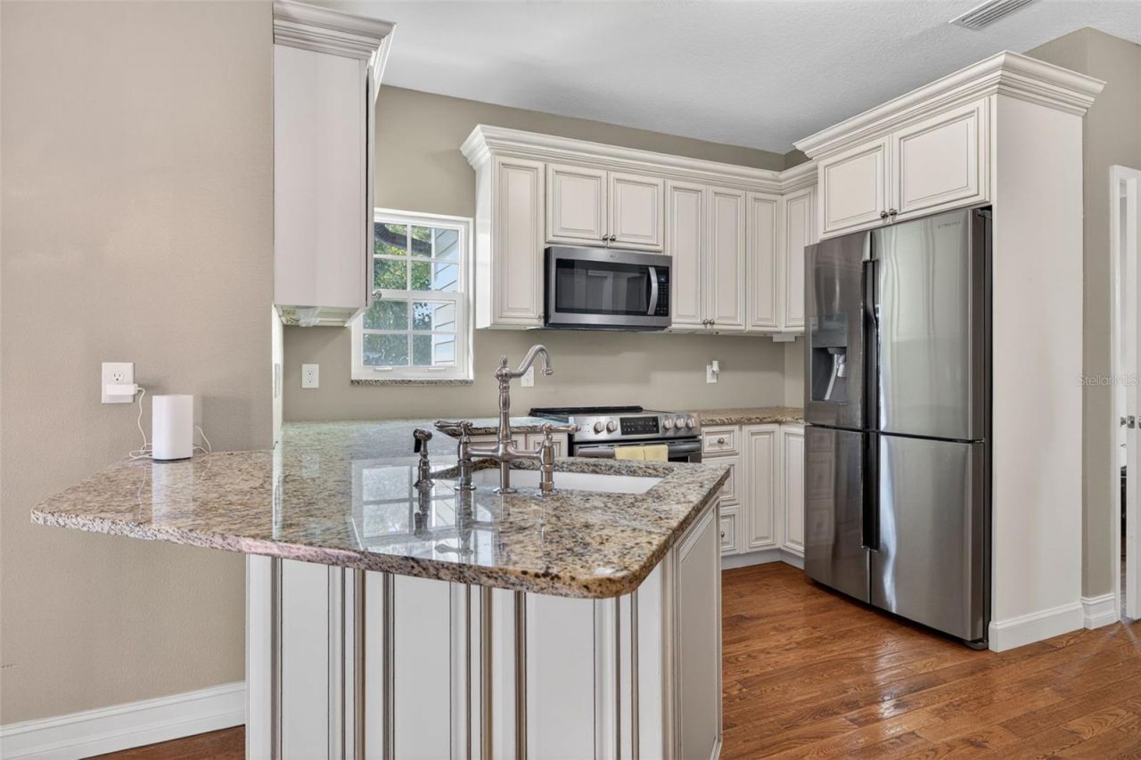 737 28th Avenue N, Saint Petersburg, FL 33704 Photo