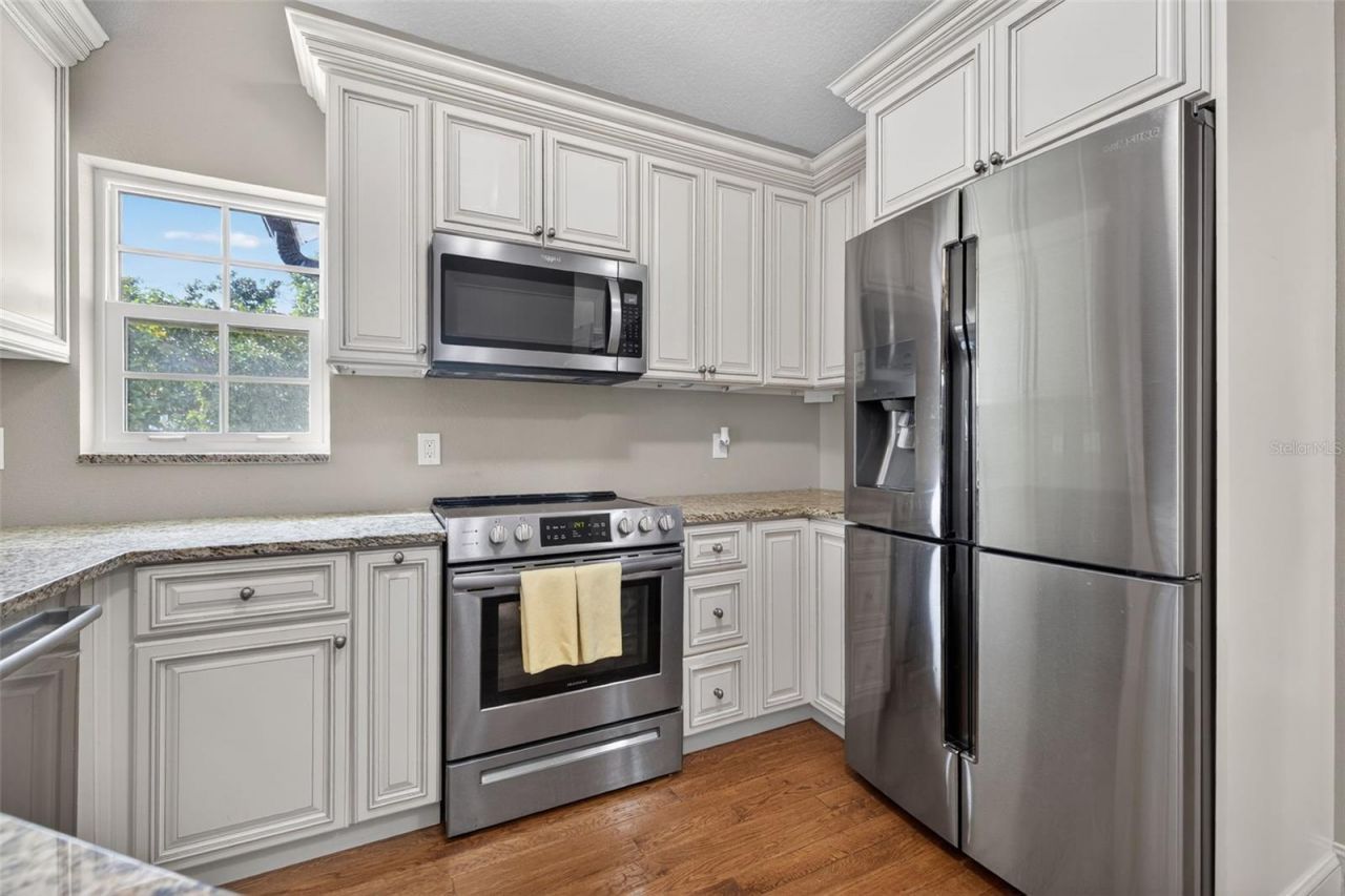 737 28th Avenue N, Saint Petersburg, FL 33704 Photo