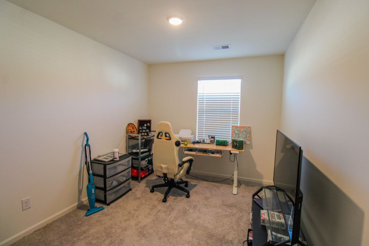 507 Scarlett Maple Street Photo 16