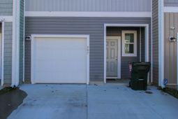 507 Scarlett Maple Street photo 4