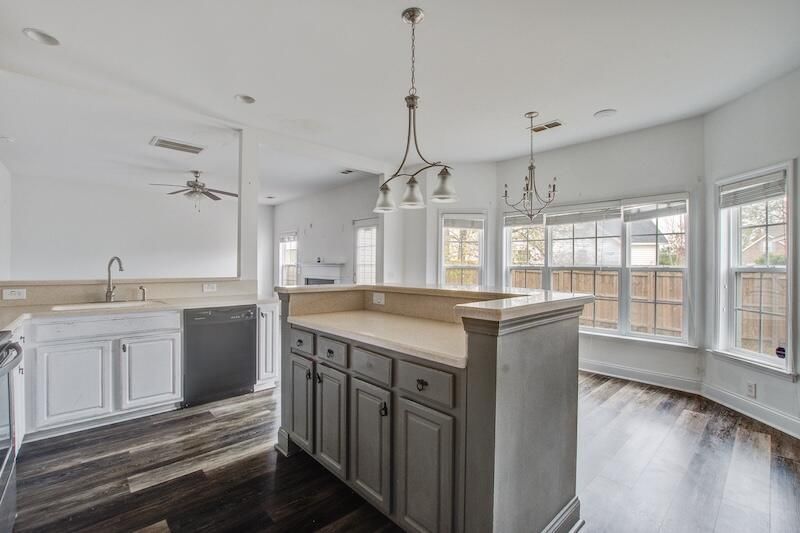 105 Netherfield Drive Photo 11