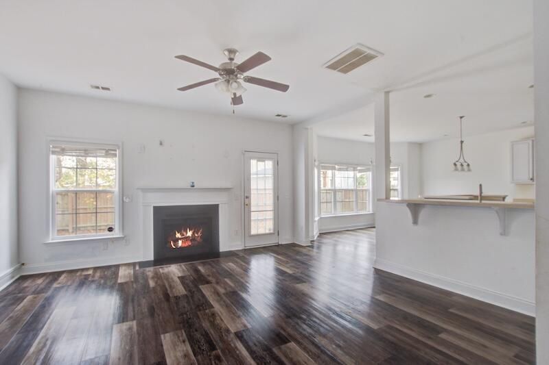 105 Netherfield Drive Photo 2