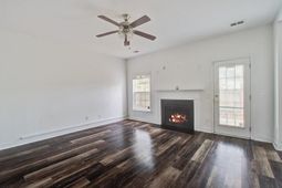 105 Netherfield Drive photo 4