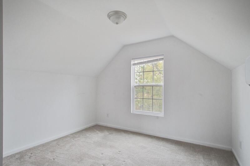 105 Netherfield Drive Photo 32