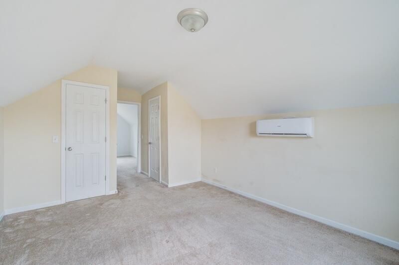 105 Netherfield Drive Photo 36