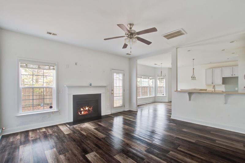 105 Netherfield Drive Photo 6