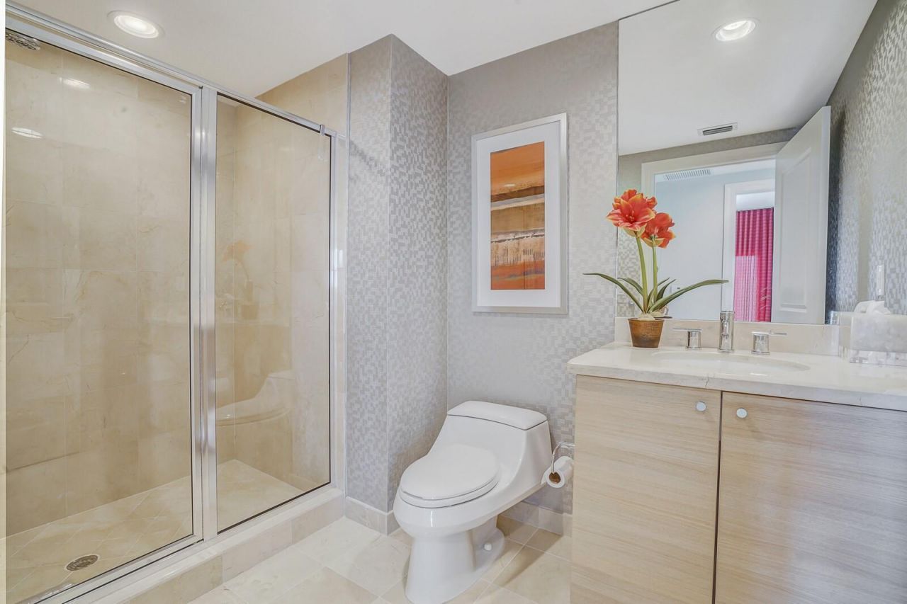 1 N Ocean Boulevard, Unit 1512, Pompano Beach, FL 33062 Photo