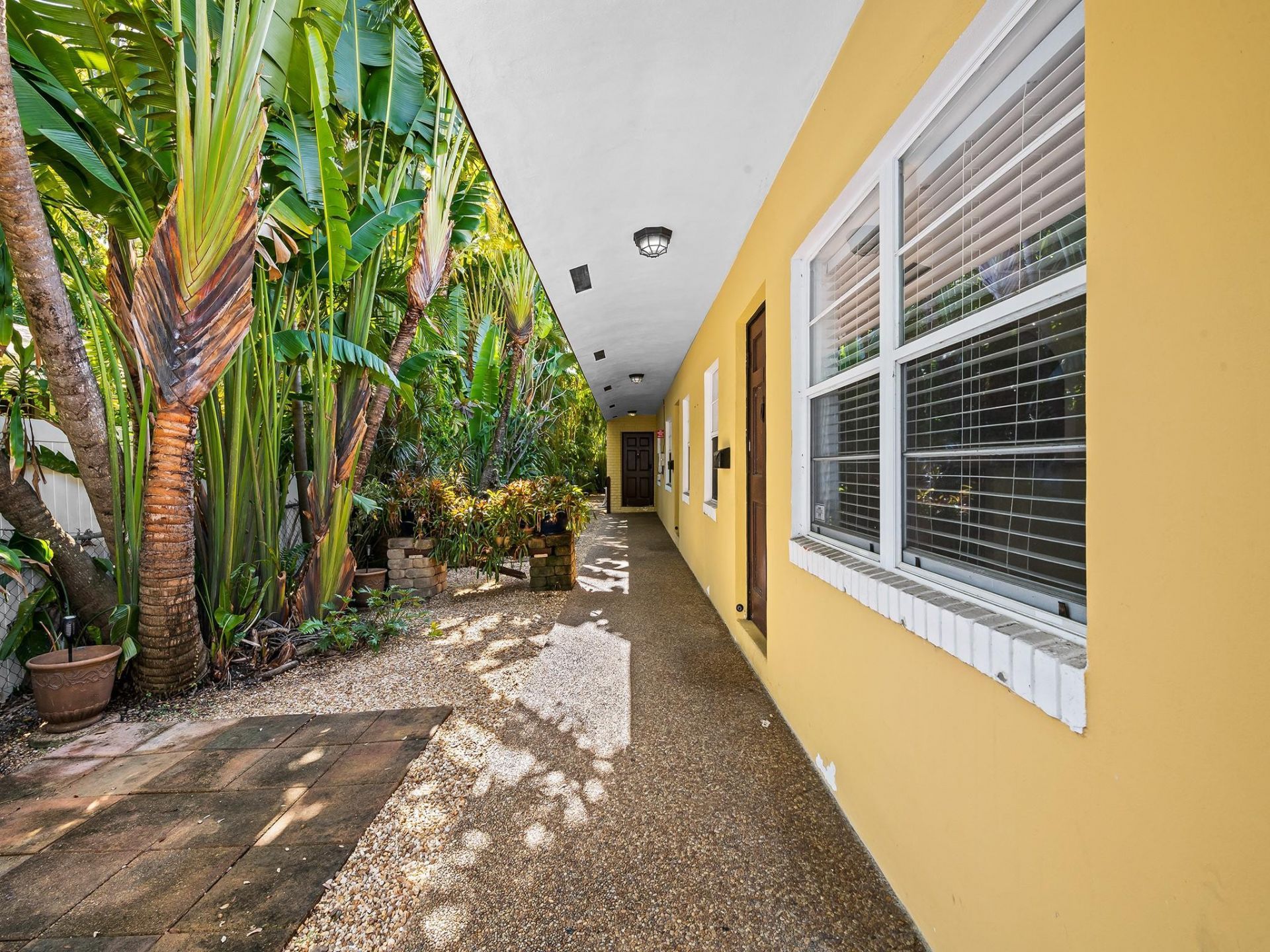 1640 NE 4th Place, Fort Lauderdale, FL 33301 Photo