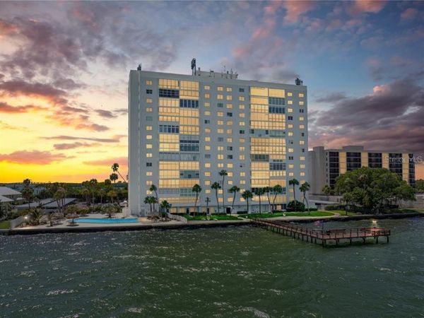 7200 SUNSHINE SKYWAY LANE S, Unit 15F, ST PETERSBURG, FL 33711