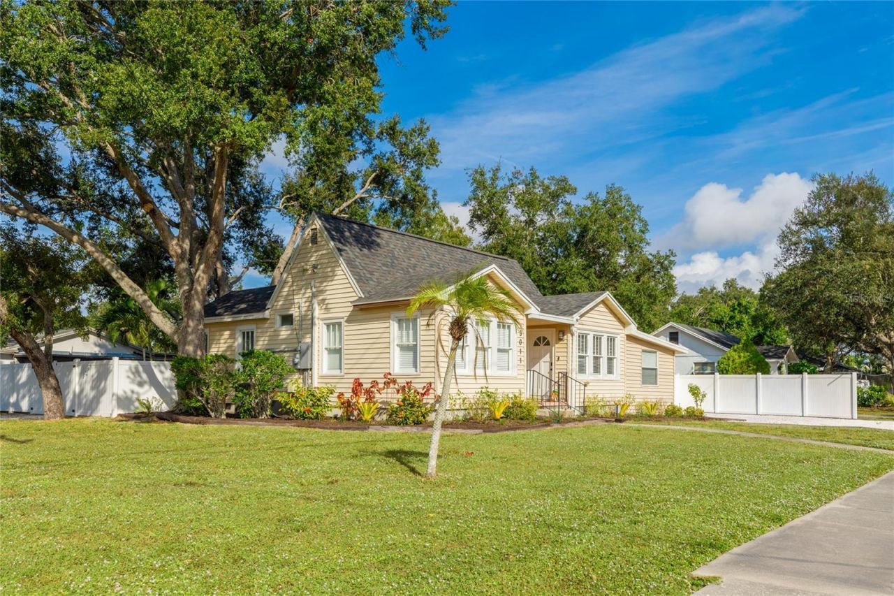 3011 6th Street, Sarasota, FL 34237 Photo