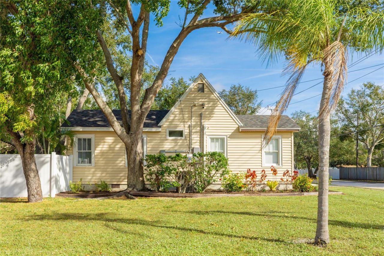 3011 6th Street, Sarasota, FL 34237 Photo