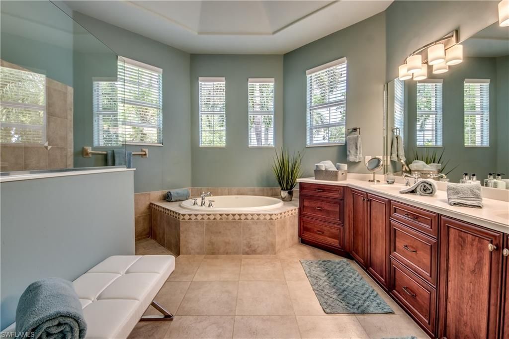 1434 El Dorado Pkwy W, Cape Coral, FL 33914 Photo