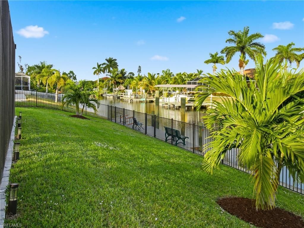 2233 SW 17th Pl, Cape Coral, FL 33991 Photo