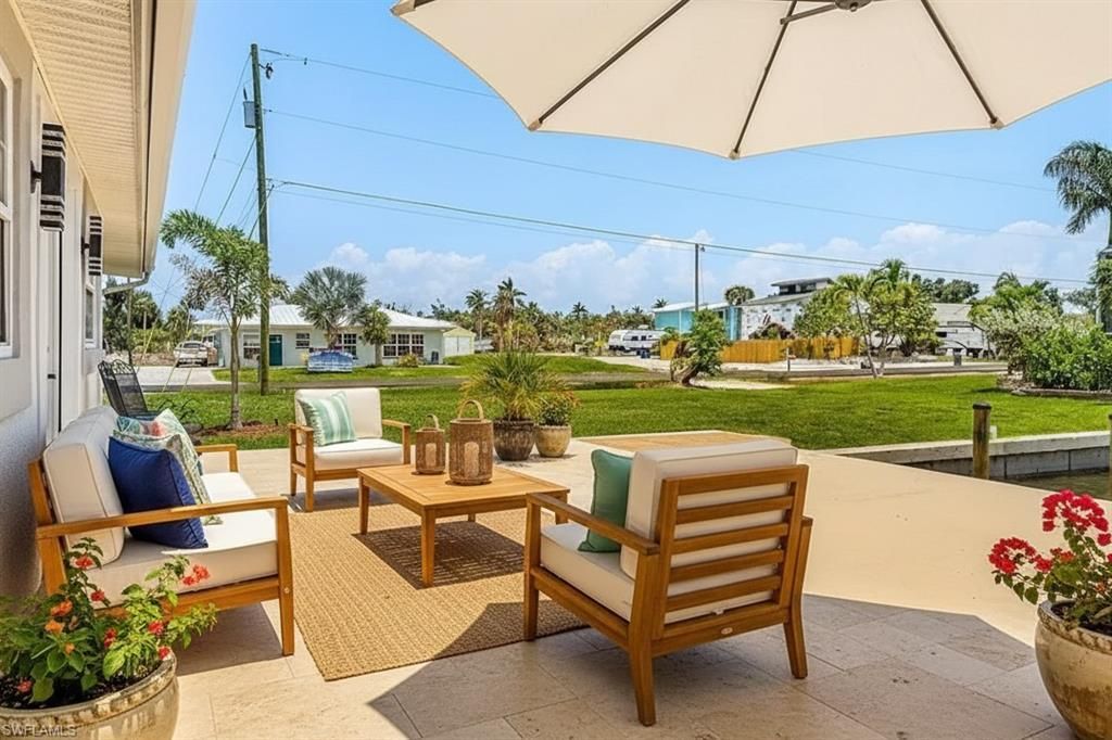 2390 Oleander St, Saint James City, FL 33956 Photo