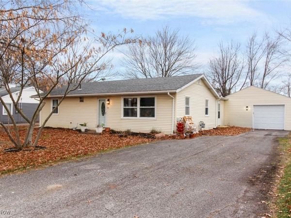 5212 Langfitt Street, Vermilion, OH 44089