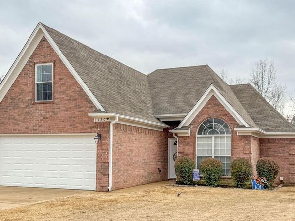 120 CLAY HILLS DR, Oakland, TN 38060