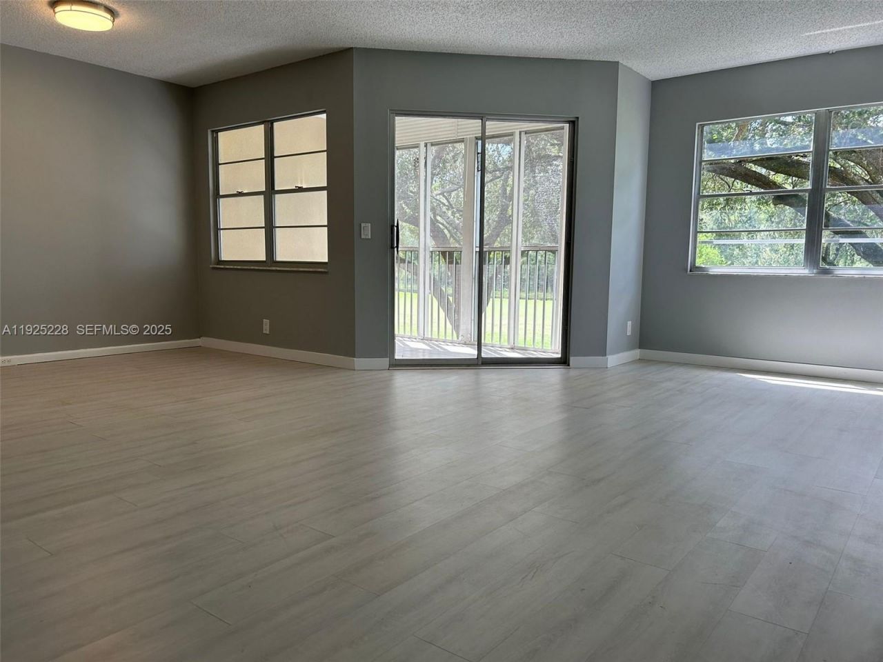 1000 SW 125th Ave, Unit 214N, Pembroke Pines, FL 33027 Photo