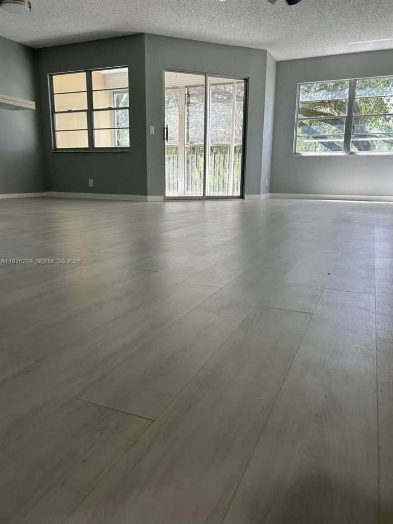 1000 SW 125th Ave, Unit 214N, Pembroke Pines, FL 33027 Photo