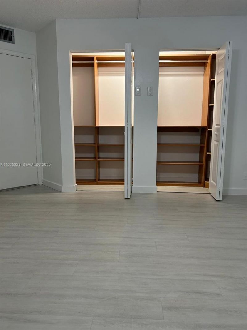 1000 SW 125th Ave, Unit 214N, Pembroke Pines, FL 33027 Photo