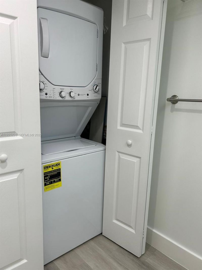 1000 SW 125th Ave, Unit 214N, Pembroke Pines, FL 33027 Photo